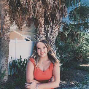 Meet your Posher, Julia